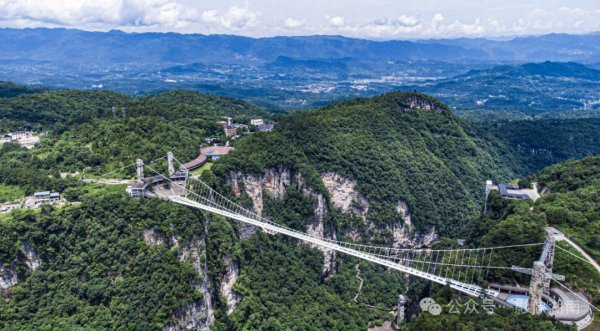 贝格富配资 寻找摄影师 | 胡广辉: 追逐晨昏光影